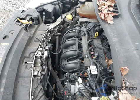 2017 Ford Escape S z USA, uszkodzony, nr VIN 1FMCU0F70HUB87553